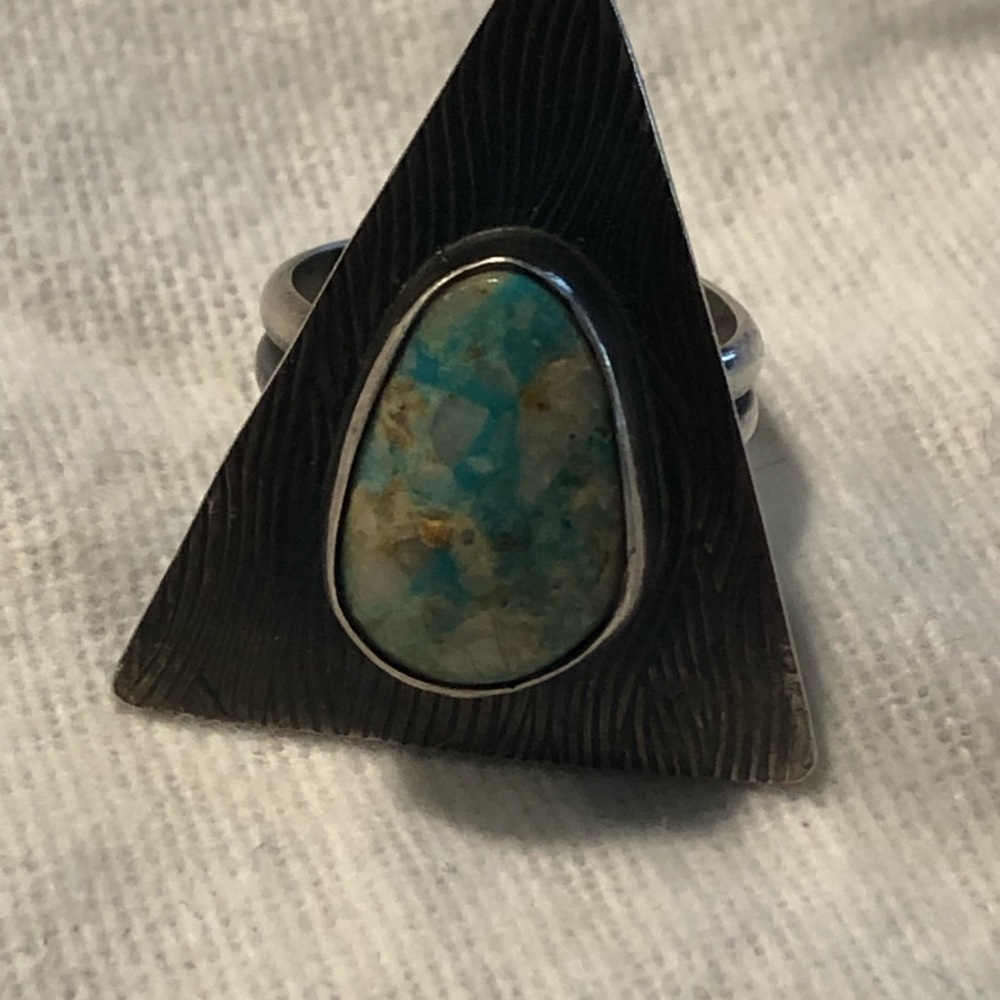 Silver ring - Picture 2 of 3